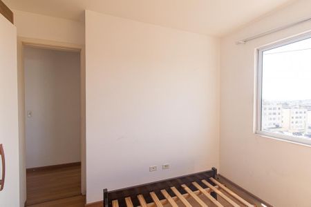 Quarto 2 de apartamento para alugar com 2 quartos, 50m² em Novo Mundo, Curitiba