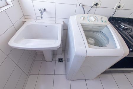 Área de Serviço de apartamento para alugar com 2 quartos, 50m² em Novo Mundo, Curitiba