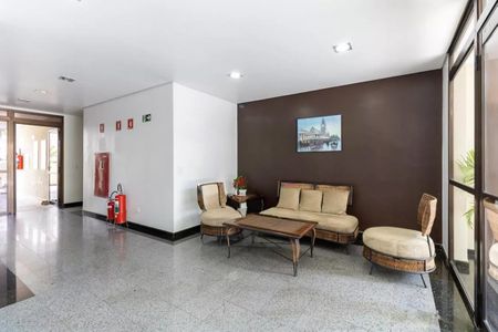 Apartamento à venda com 68m², 2 quartos e 1 vaga Apartamento à venda com 68m², 2 quartos e 1 vagaÁrea comum - Hall Social