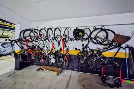 Apartamento à venda com 68m², 2 quartos e 1 vaga Apartamento à venda com 68m², 2 quartos e 1 vagaÁrea comum - Bicicletário