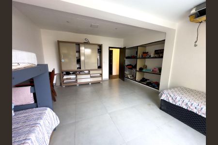 Casa para alugar com 891m², 5 quartos e 6 vagas Casa para alugar com 891m², 5 quartos e 6 vagasQuarto