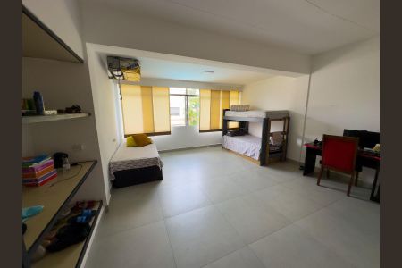 Casa para alugar com 891m², 5 quartos e 6 vagas Casa para alugar com 891m², 5 quartos e 6 vagasQuarto