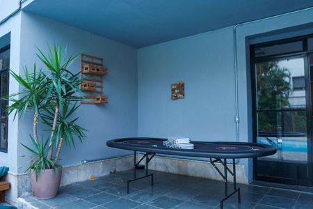 Casa para alugar com 891m², 5 quartos e 6 vagas Casa para alugar com 891m², 5 quartos e 6 vagasEntrada