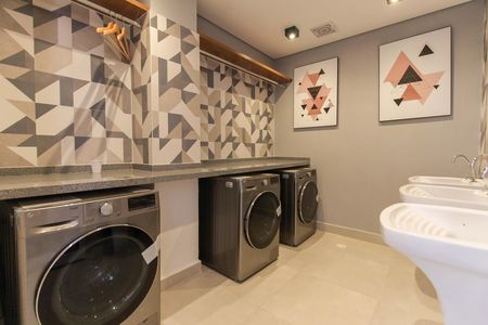 Apartamento para alugar com 32m², 2 quartos e sem vaga Apartamento para alugar com 32m², 2 quartos e sem vagaLavanderia