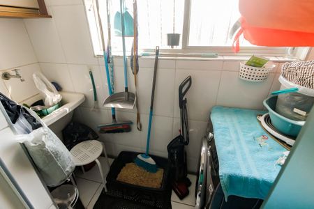 Apartamento à venda com 60m², 2 quartos e 1 vagaÁrea de Serviço