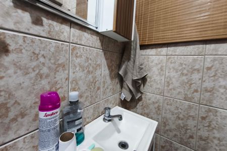 Casa à venda com 150m², 4 quartos e 3 vagas Casa à venda com 150m², 4 quartos e 3 vagasBanheiro Suíte