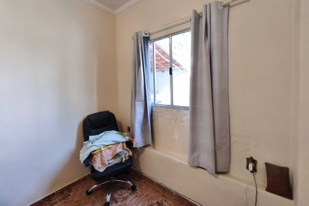 Casa à venda com 150m², 4 quartos e 3 vagas Casa à venda com 150m², 4 quartos e 3 vagasQuarto 4