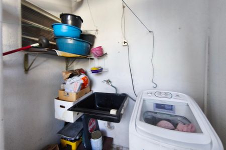 Casa à venda com 150m², 4 quartos e 3 vagas Casa à venda com 150m², 4 quartos e 3 vagasÁrea de Serviço