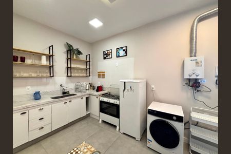 Apartamento à venda com 100m², 3 quartos e sem vagaCozinha/área de serviço