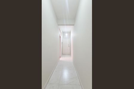 Apartamento à venda com 90m², 1 quarto e sem vagaCorredor