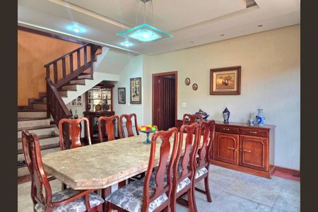 Casa à venda com 4 quartos, 260m² em Paquetá, Belo Horizonte