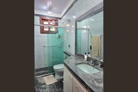 Casa à venda com 260m², 4 quartos e 4 vagas