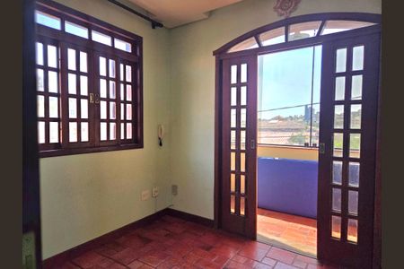 Casa à venda com 260m², 4 quartos e 4 vagas