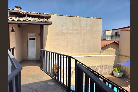 Casa à venda com 260m², 4 quartos e 4 vagas