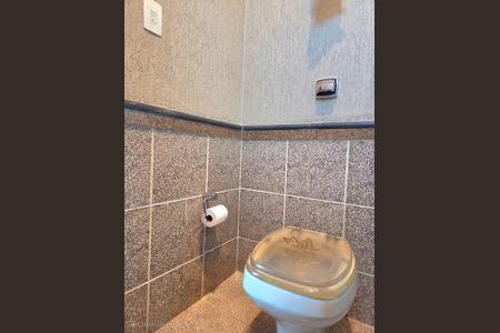 Casa à venda com 260m², 4 quartos e 4 vagas