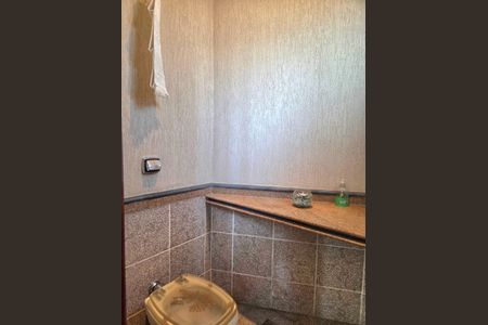 Casa à venda com 260m², 4 quartos e 4 vagas