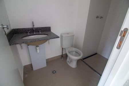 Banheiro Social de apartamento à venda com 1 quarto, 24m² em Cidade Monções, São Paulo