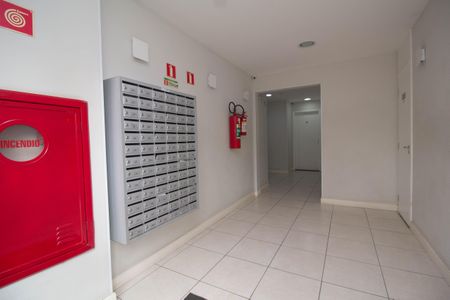 Apartamento para alugar com 45m², 2 quartos e 1 vagaHall social