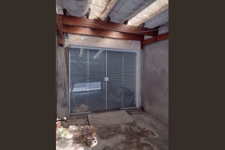 Casa à venda com 114m², 3 quartos e 2 vagasFoto 02