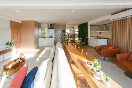 Apartamento à venda com 120m², 3 quartos e 2 vagas Apartamento à venda com 120m², 3 quartos e 2 vagasSala