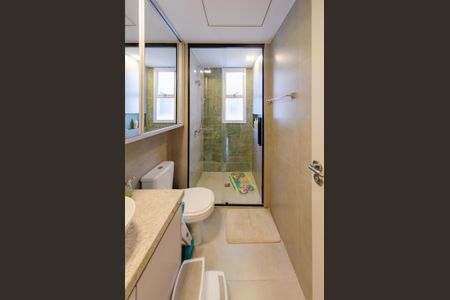 Apartamento à venda com 120m², 3 quartos e 2 vagas Apartamento à venda com 120m², 3 quartos e 2 vagasBanheiro social