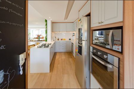 Apartamento à venda com 120m², 3 quartos e 2 vagas Apartamento à venda com 120m², 3 quartos e 2 vagasCozinha