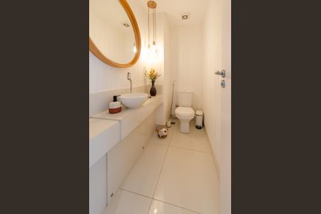 Apartamento à venda com 120m², 3 quartos e 2 vagas Apartamento à venda com 120m², 3 quartos e 2 vagasLavabo