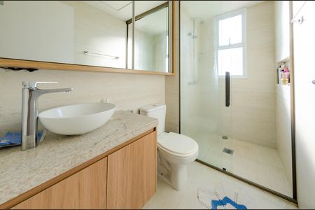 Apartamento à venda com 120m², 3 quartos e 2 vagas Apartamento à venda com 120m², 3 quartos e 2 vagasBanheiro suíte