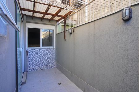 Área de apartamento para alugar com 2 quartos, 62m² em Jardim São Pedro, Porto Alegre