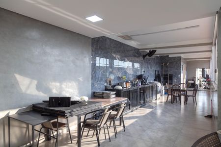 Casa para alugar com 350m², 2 quartos e 3 vagasCobertura