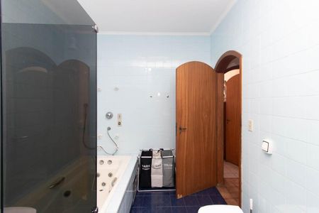 Casa à venda com 127m², 2 quartos e 1 vagaBanheiro