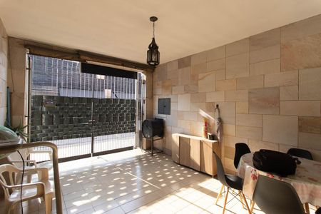 Casa à venda com 127m², 2 quartos e 1 vagaGaragem