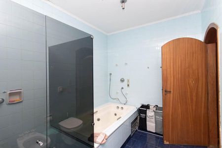 Casa à venda com 127m², 2 quartos e 1 vagaBanheiro