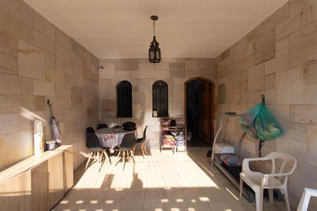 Casa à venda com 127m², 2 quartos e 1 vagaGaragem