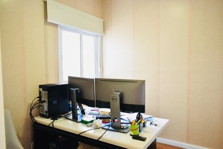 Apartamento à venda com 127m², 3 quartos e 4 vagas Apartamento à venda com 127m², 3 quartos e 4 vagasQuarto