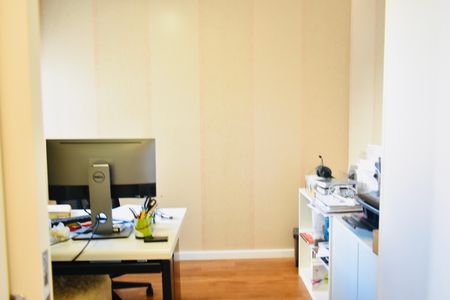 Apartamento à venda com 127m², 3 quartos e 4 vagas Apartamento à venda com 127m², 3 quartos e 4 vagasQuarto