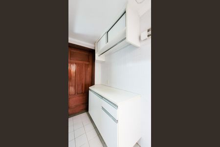 Casa de condomínio à venda com 404m², 3 quartos e 1 vagaÁrea de Serviço