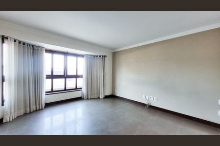 Casa de condomínio à venda com 404m², 3 quartos e 1 vagaSala de TV