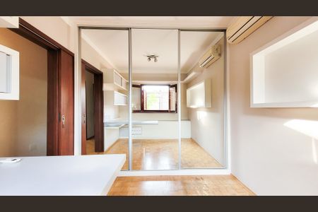 Casa de condomínio à venda com 404m², 3 quartos e 1 vagaQuarto 1