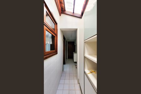 Casa de condomínio à venda com 404m², 3 quartos e 1 vagaÁrea de Serviço