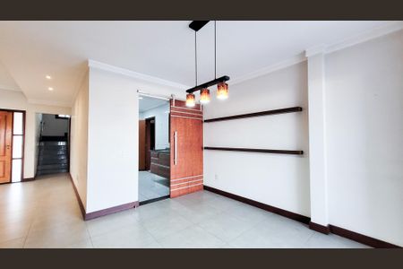 Casa de condomínio à venda com 404m², 3 quartos e 1 vagaSala