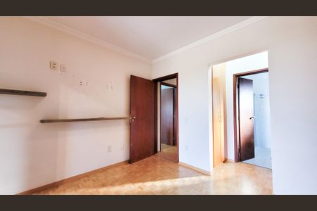 Casa de condomínio à venda com 404m², 3 quartos e 1 vagaSuíte