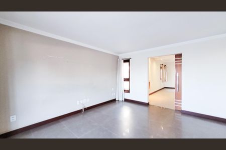 Casa de condomínio à venda com 404m², 3 quartos e 1 vagaSala de TV