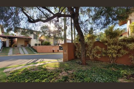 Casa de condomínio à venda com 404m², 3 quartos e 1 vagaFachada