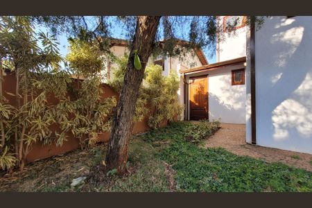 Casa de condomínio à venda com 404m², 3 quartos e 1 vagaFachada