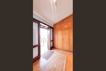 Casa de condomínio à venda com 404m², 3 quartos e 1 vagaSuíte