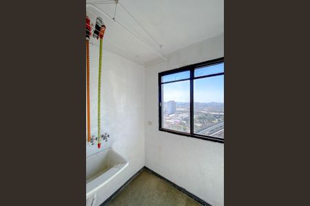 Apartamento para alugar com 62m², 2 quartos e 1 vagaÁrea de Serviço