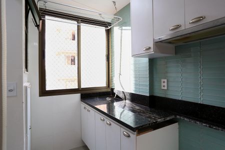 Apartamento à venda com 80m², 3 quartos e 2 vagas Apartamento à venda com 80m², 3 quartos e 2 vagasCozinha e Área de Serviço