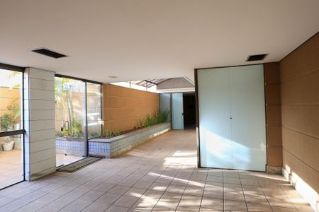 Apartamento à venda com 80m², 3 quartos e 2 vagas Apartamento à venda com 80m², 3 quartos e 2 vagasÁrea comum - Salão de festas