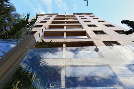 Apartamento à venda com 80m², 3 quartos e 2 vagas Apartamento à venda com 80m², 3 quartos e 2 vagasFachada